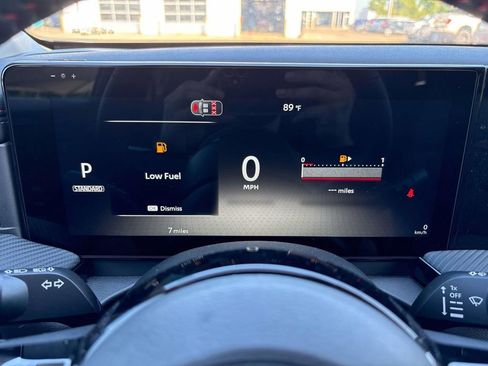 New 2026 Nissan Kicks SR w/ Illumination Package FWD image 11