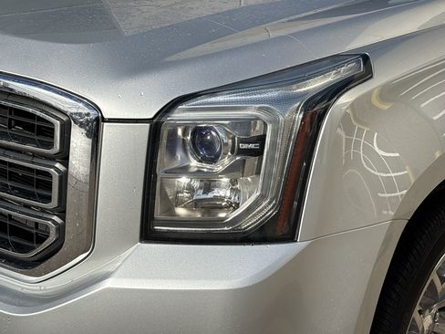 Used 2016 GMC Yukon XL SLT w/ Open Road Package image 6