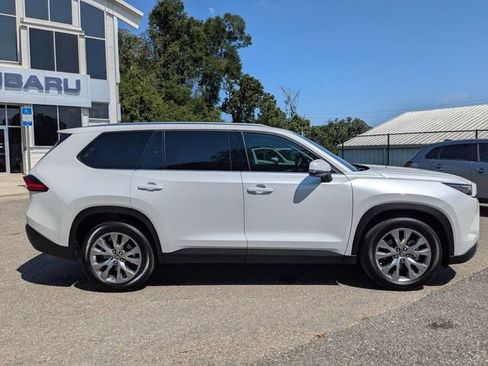 Used 2024 Toyota Grand Highlander FWD image 7