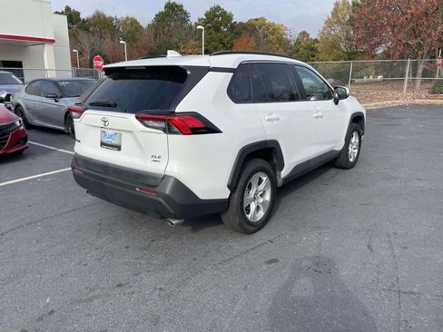 Used 2020 Toyota RAV4 XLE image 10