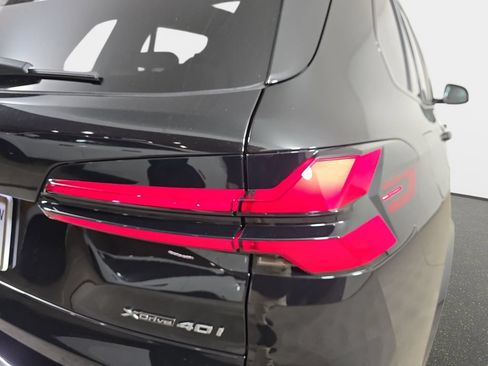 New 2026 BMW X5 xDrive40i w/ M Sport Package AWD/4WD image 35