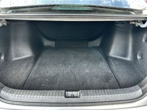 Used 2024 Honda Accord LX image 9