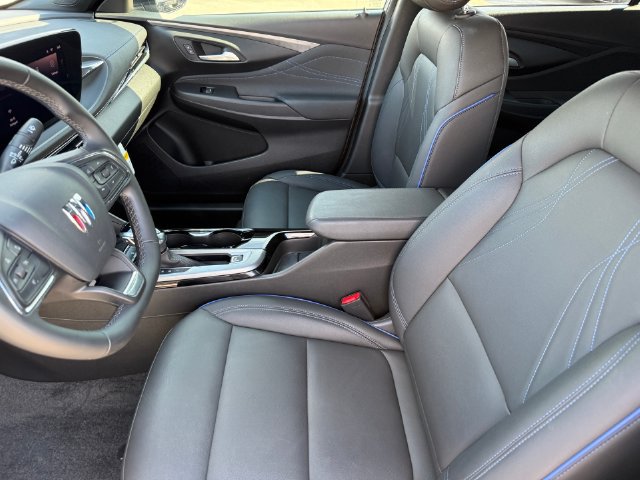 Used 2026 Buick Envista Sport Touring w/ Convenience II Package FWD image 13