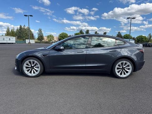 Used 2023 Tesla Model 3 Standard Range RWD image 4