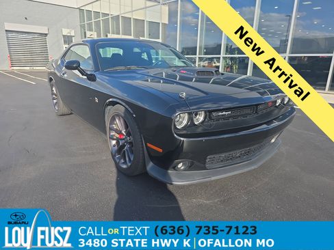 Used 2020 Dodge Challenger R/T Scat Pack w/ Shaker Package RWD image 1