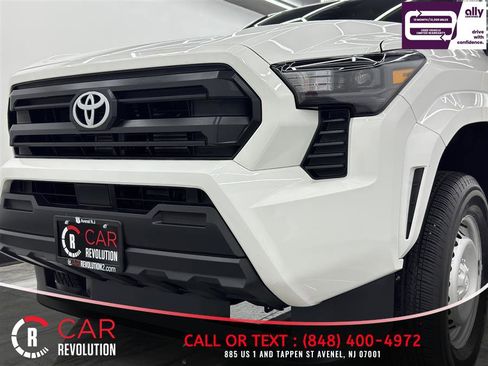 Used 2024 Toyota Tacoma SR RWD image 48