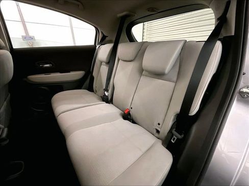Used 2021 Honda HR-V LX image 25