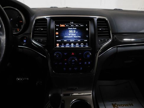 Used 2017 Jeep Grand Cherokee Overland image 47