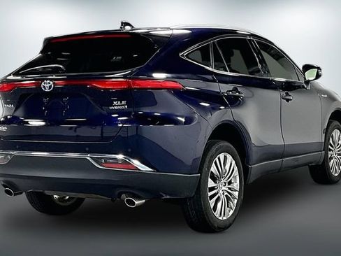 Used 2021 Toyota Venza XLE w/ Softex Package AWD/4WD image 7