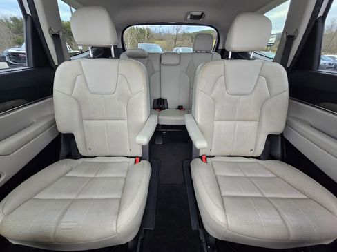 Used 2022 Kia Telluride EX w/ EX Premium Package image 43