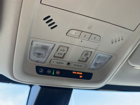 Used 2019 Cadillac XT5 Luxury image 38