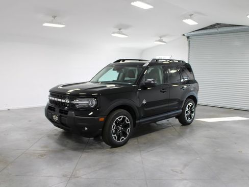 New 2025 Ford Bronco Sport Outer Banks AWD/4WD image 3