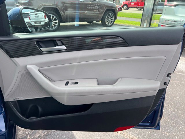 Used 2018 Hyundai Sonata Limited w/ Limited Ultimate Package 03 FWD image 8