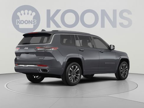 Used 2023 Jeep Grand Cherokee L Laredo AWD/4WD image 4