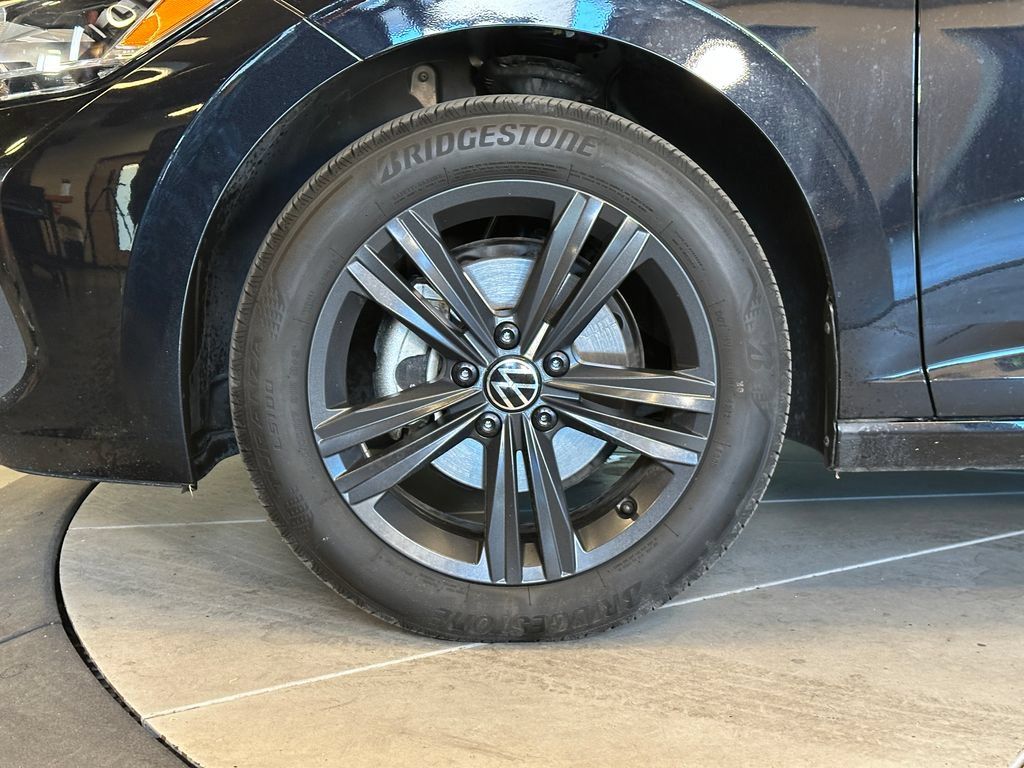 Used 2023 Volkswagen Jetta SE FWD image 26