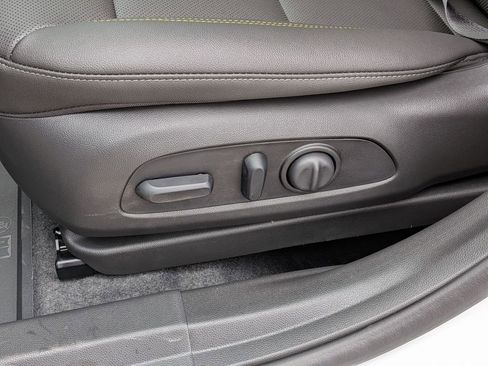 New 2026 Chevrolet Trax ACTIV w/ Driver Confidence Package FWD image 14