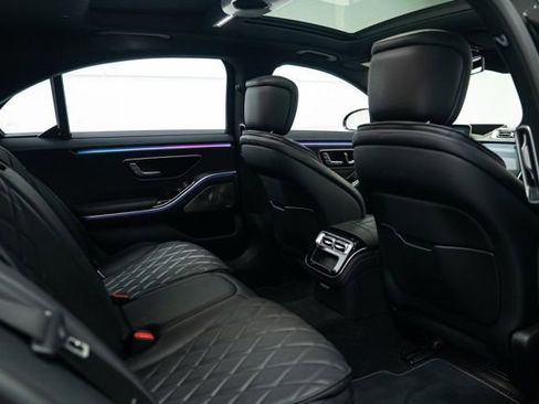 Used 2022 Mercedes-Benz S 580 4MATIC Sedan image 11