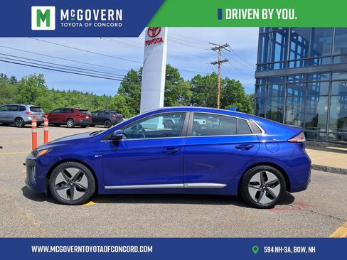 Used 2020 Hyundai Ioniq SEL FWD image 2