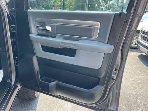Used 2018 RAM 1500 Lone Star AWD/4WD image 24