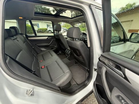 Used 2017 BMW X3 sDrive28i RWD image 7