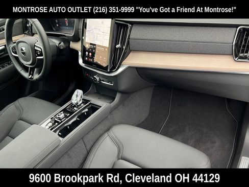 New 2026 Volvo XC90 T8 Plus w/ Protection Package Premier image 17