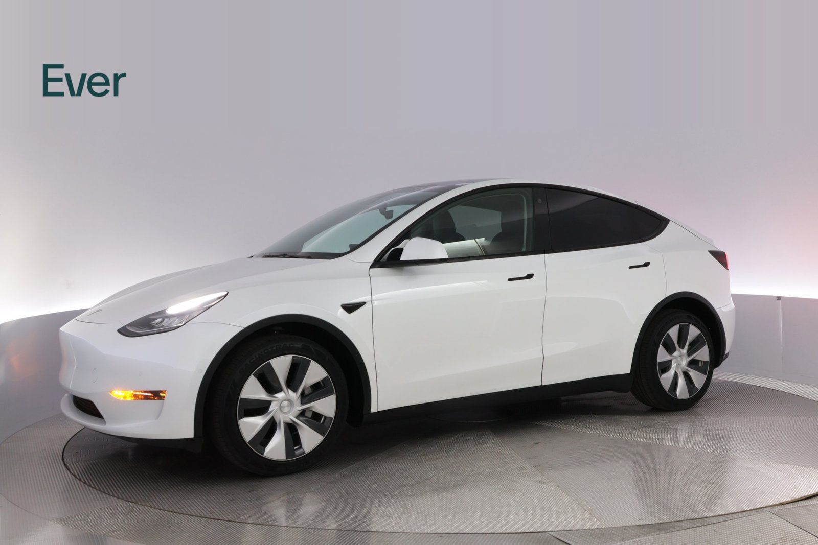 Used 2021 Tesla Model Y Long Range AWD/4WD image 18