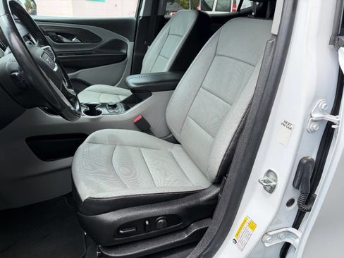 Used 2021 GMC Terrain SLT FWD image 6