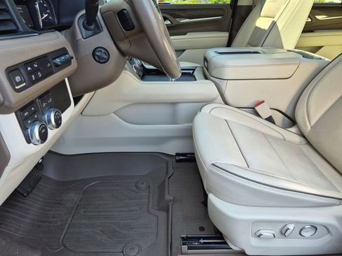 Used 2021 GMC Yukon Denali AWD/4WD image 9