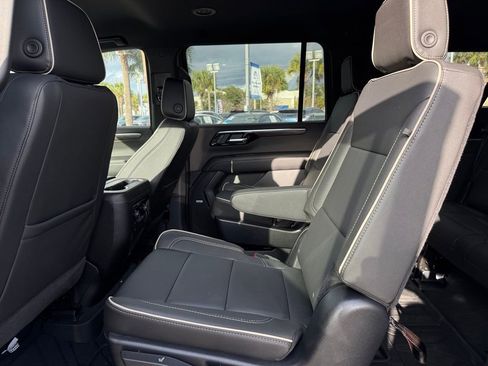 New 2025 Chevrolet Suburban Premier RWD image 15
