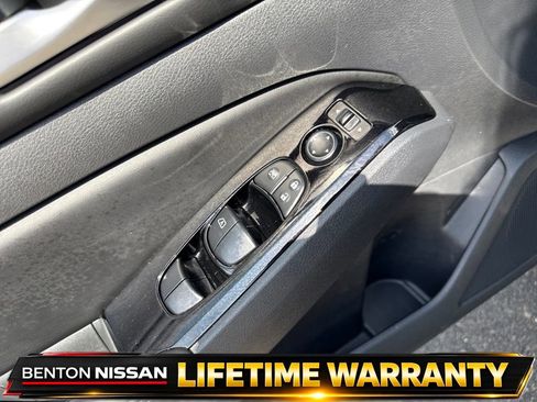 Used 2025 Nissan Altima 2.5 SL image 13