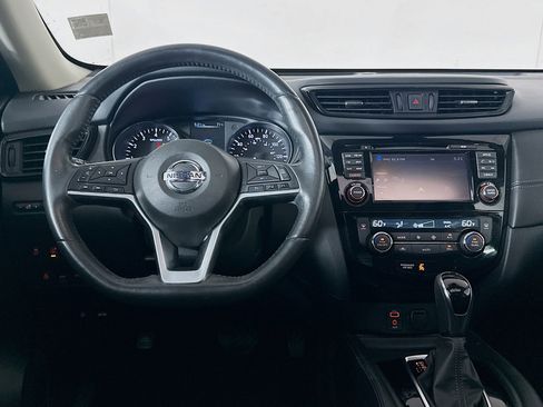 Used 2017 Nissan Rogue SL w/ SL Premium Package image 18