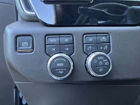 New 2026 GMC Sierra 1500 SLT w/ SLT Premium Package image 26