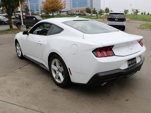 New 2026 Ford Mustang Coupe image 4