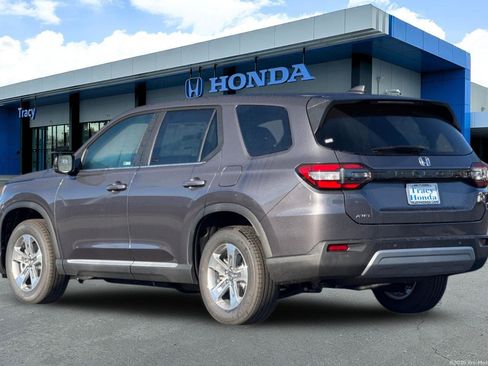 New 2025 Honda Pilot EX-L image 6