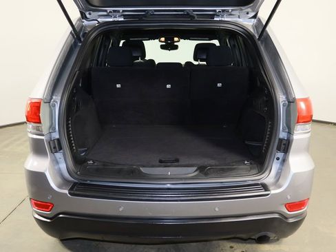 Used 2017 Jeep Grand Cherokee Laredo w/ Quick Order Package 23E image 18