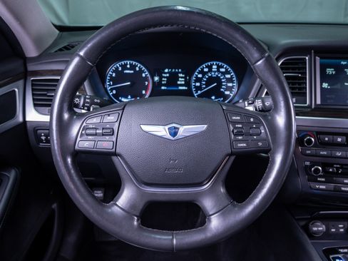 Used 2015 Hyundai Genesis 3.8 w/ Option Group 02 image 14