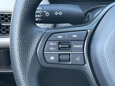 Certified 2025 Honda HR-V LX image 12