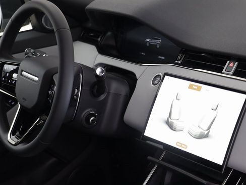 New 2026 Land Rover Range Rover Evoque Dynamic SE image 22