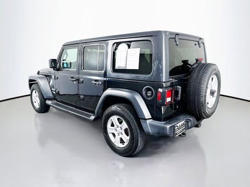 Used 2019 Jeep Wrangler Unlimited Sport S AWD/4WD image 5