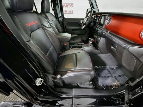 Used 2023 Jeep Wrangler Unlimited Rubicon w/ LED Lighting Group AWD/4WD image 30