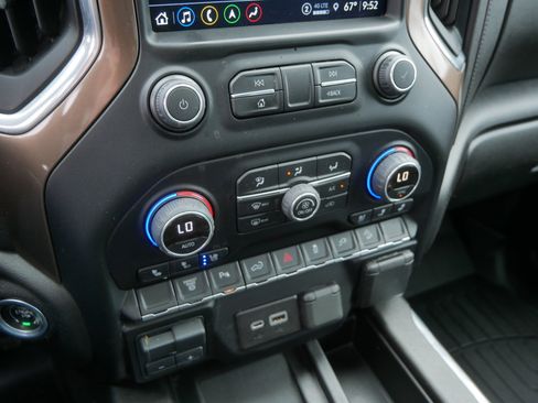Used 2022 Chevrolet Silverado 3500 High Country AWD/4WD image 37