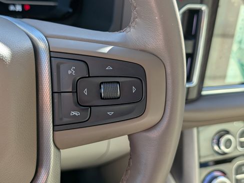 Used 2023 GMC Yukon XL Denali w/ Denali Reserve Package image 29