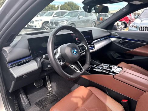 Used 2025 BMW i5 xDrive40 w/ Executive Package AWD/4WD image 17