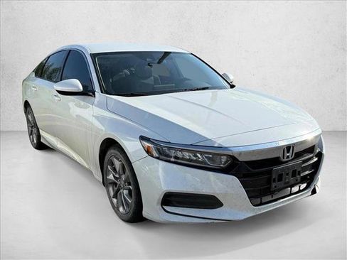 Used 2018 Honda Accord LX image 3