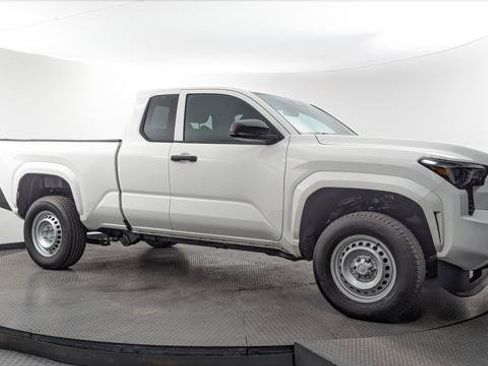 Used 2024 Toyota Tacoma SR RWD image 11