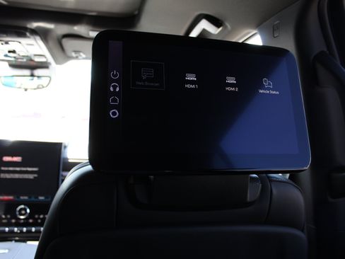 New 2026 GMC Yukon Denali Ultimate AWD/4WD image 18