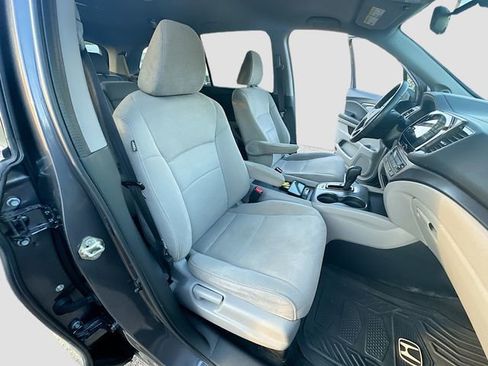 Used 2020 Honda Pilot EX image 28