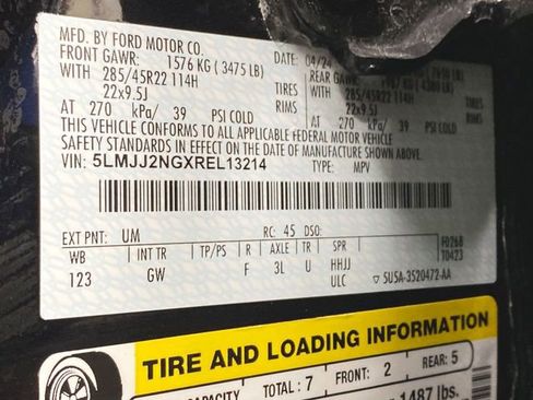 Used 2024 Lincoln Navigator Premiere image 35