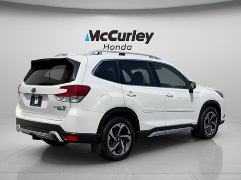 Used 2023 Subaru Forester Touring AWD/4WD image 5