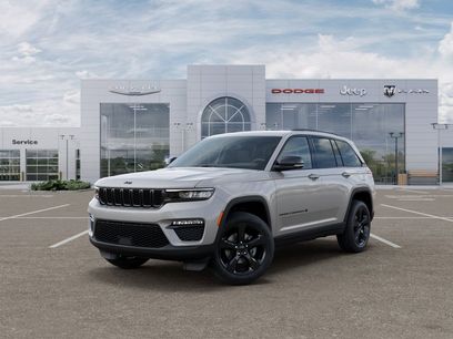 New 2025 Jeep Grand Cherokee Limited w/ Black Appearance Package